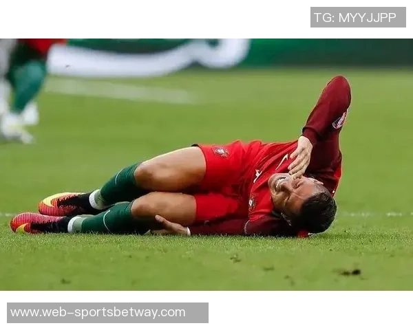 特朗普称赞梅西与C罗同样出色并透露几天前见过C罗