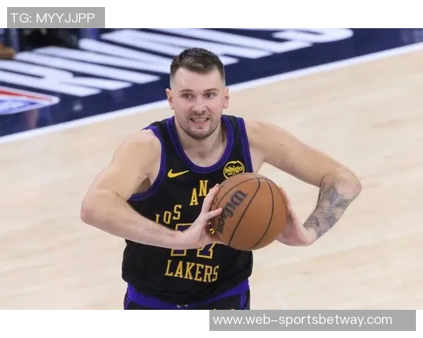 东契奇盖帽数超独行侠胜场数的趣味事实引发热议 东契奇盖帽数超独行侠胜场数的趣味事实引发热议