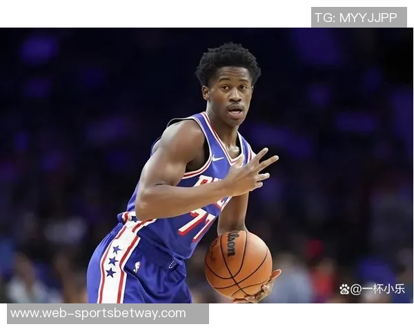 埃奇库姆盛赞马克西出色表现称其为真正的球队领袖与合作伙伴